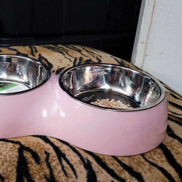 Pet Bowl Set Stainless Dishwasher Safe Pink Dog or Cat size med 14.5 fl oz. - Picture 2 of 8